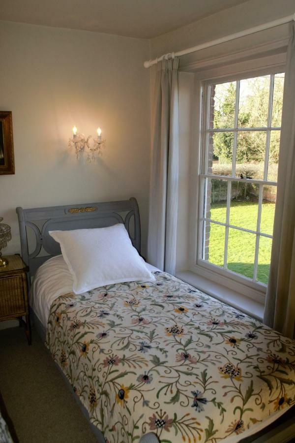 Sankence Lodge B&B Aylsham Exteriör bild